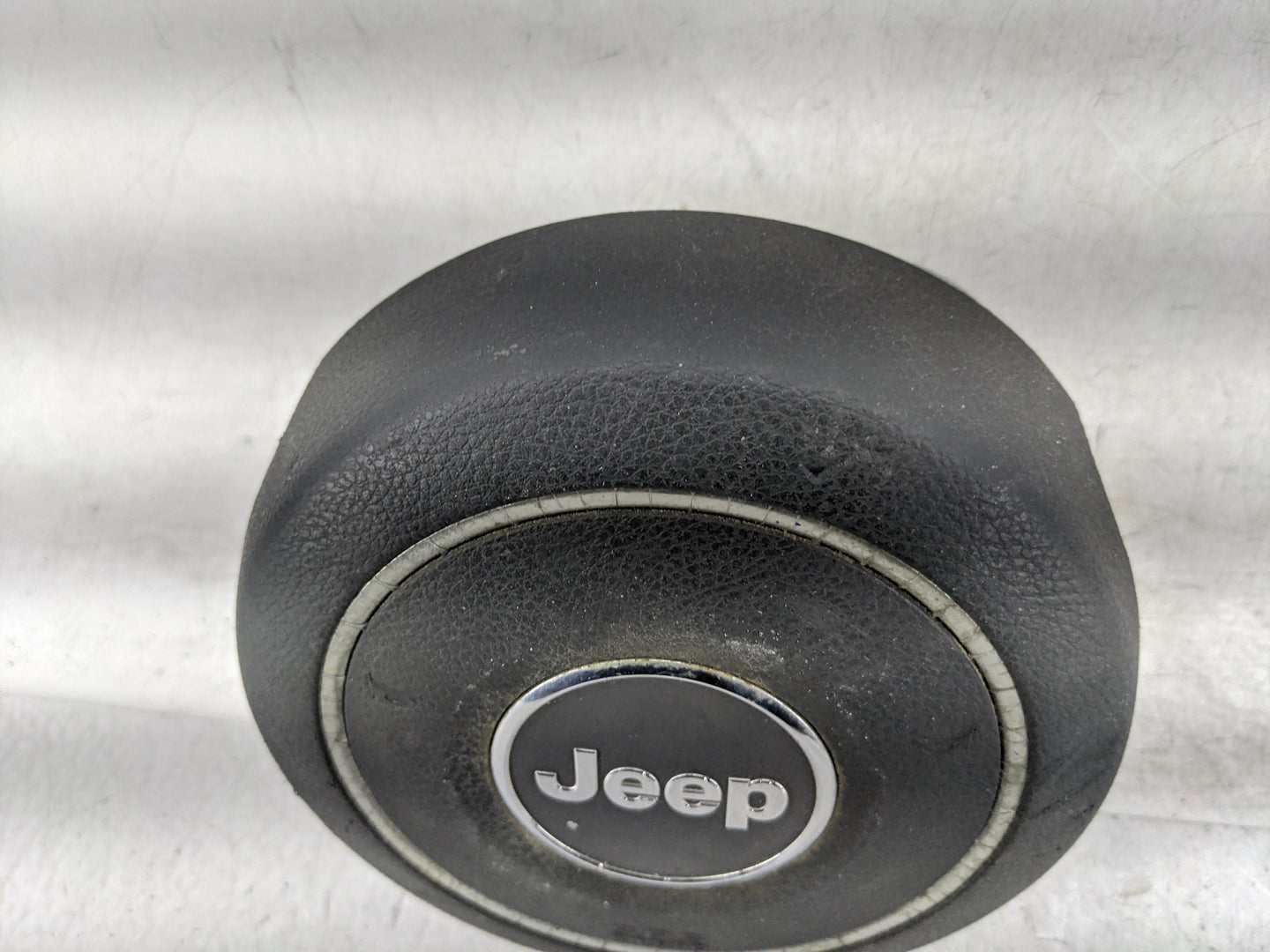 2011-2017 Jeep Patriot Air Bag Driver Left Steering Wheel Mounted P/N:P1SR33XDVAF Fits Fits 2011 2012 2013 2014 2015 2016 20