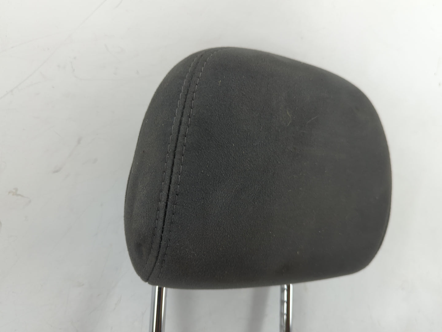 2015-2017 Jeep Patriot Headrest Head Rest Front Driver Passenger Seat Fits Fits 2015 2016 2017 OEM Used Auto Parts - Oemused