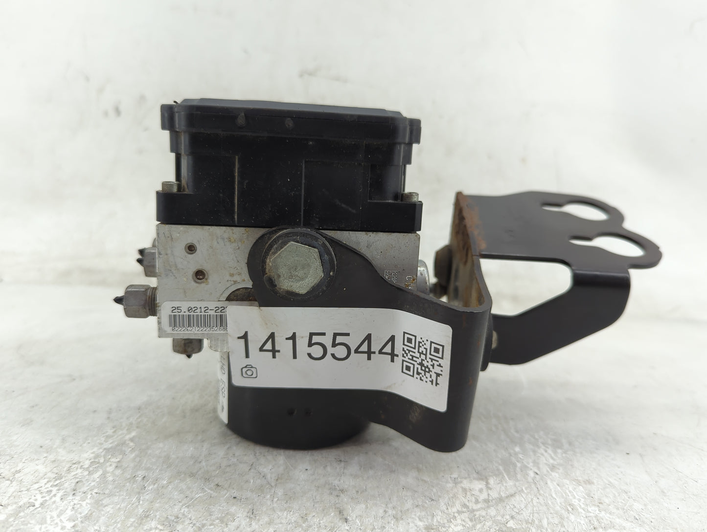 2014-2017 Jeep Patriot ABS Pump Control Module Replacement P/N:P68212478AB Fits Fits 2014 2015 2016 2017 OEM Used Auto Parts