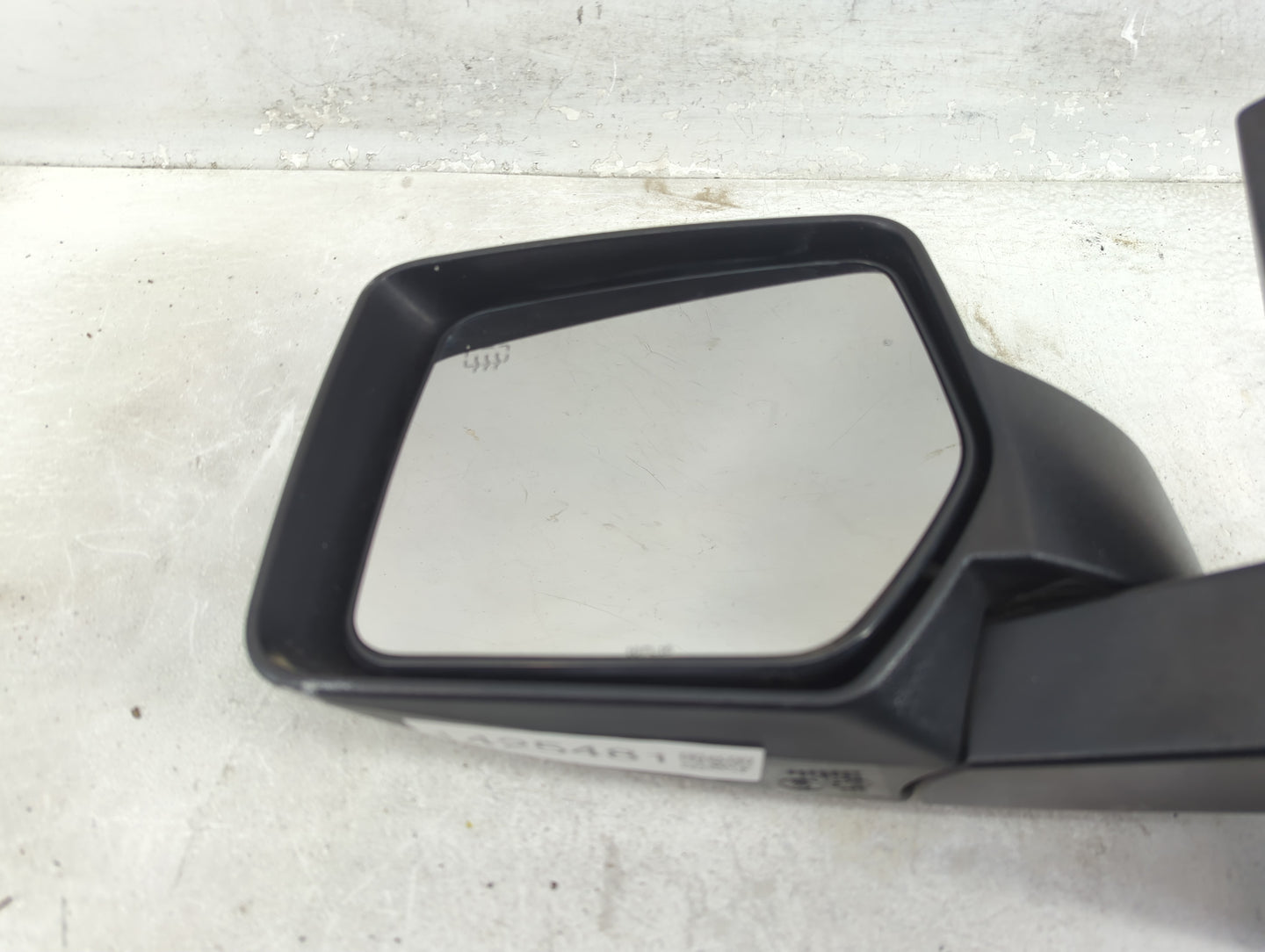 2016-2017 Jeep Patriot Driver Side View Mirror - Left Door Mirror OEM Used - Oemusedautoparts1.com