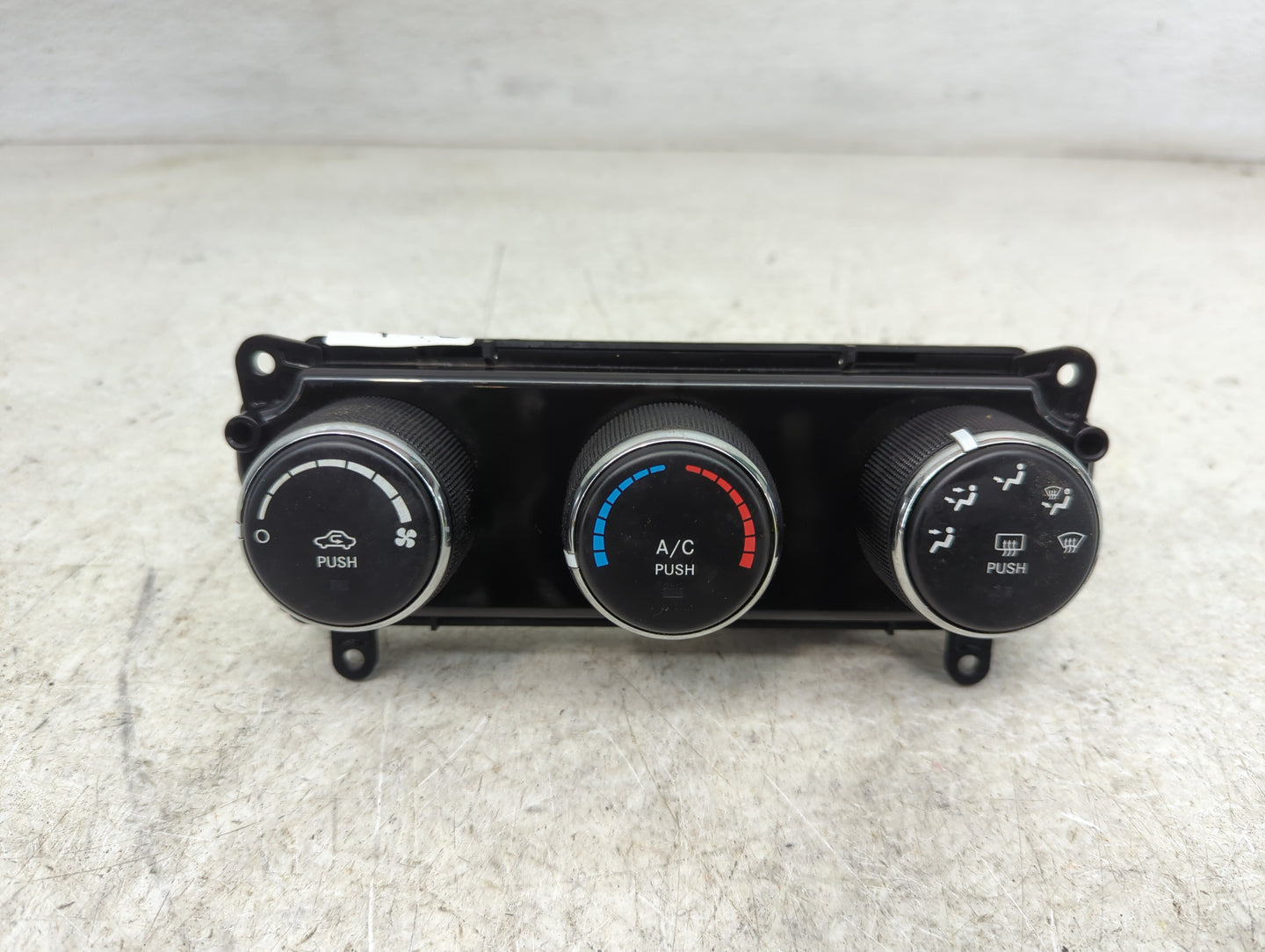 2011-2017 Jeep Patriot Climate Control Module Temperature AC/Heater Replacement P/N:P55111278AF Fits OEM Used Auto Parts - O