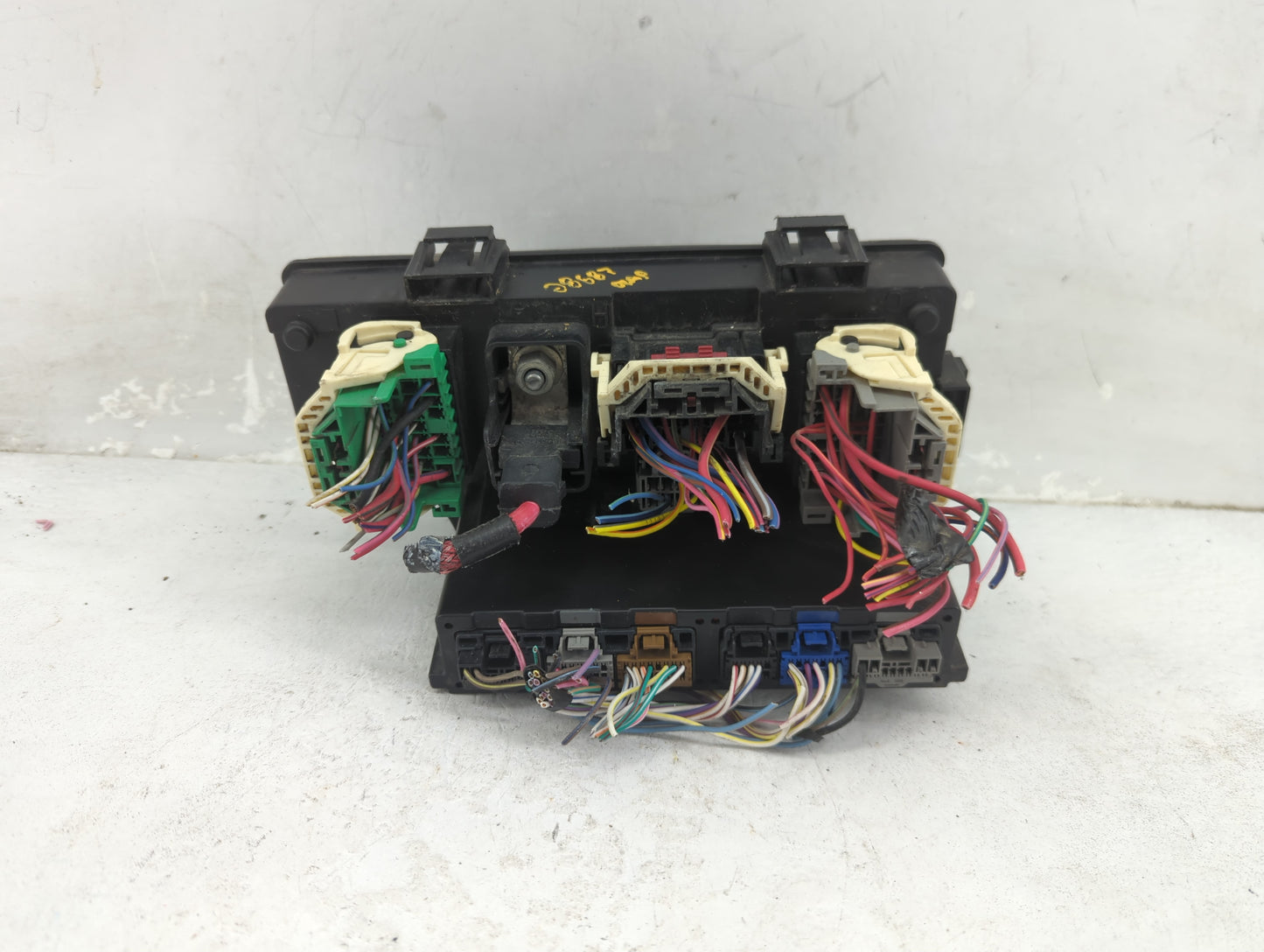 2017 Jeep Patriot Fusebox Fuse Box Relay Module Tipm - Oemusedautoparts1.com