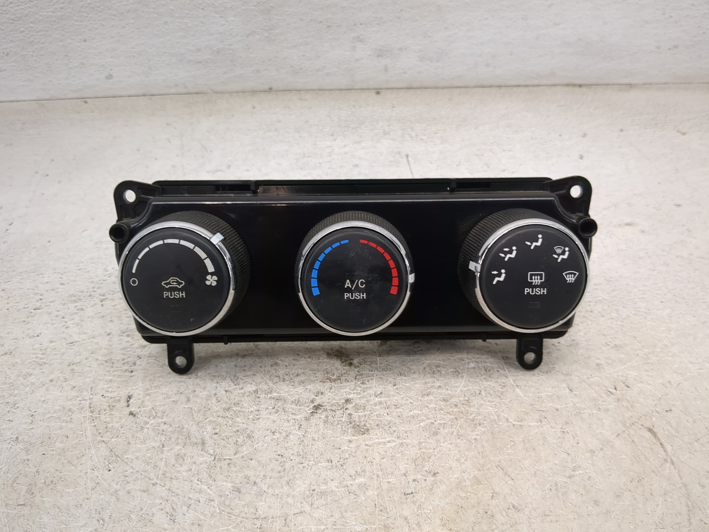 2011-2017 Jeep Patriot Climate Control Module Temperature AC/Heater Replacement P/N:P55111278AG Fits OEM Used Auto Parts - O