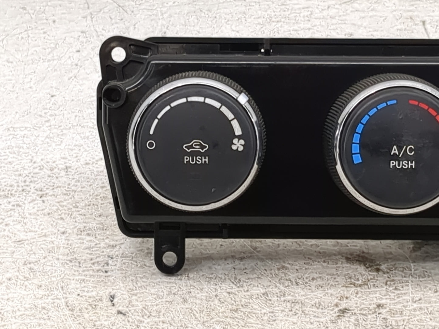2011-2017 Jeep Patriot Climate Control Module Temperature AC/Heater Replacement P/N:P55111278AG Fits OEM Used Auto Parts - O