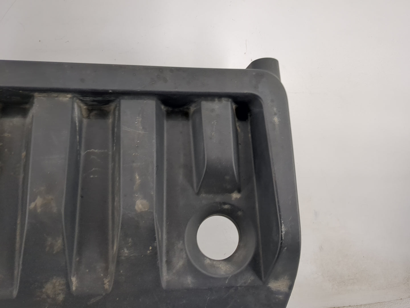 2017 Jeep Patriot Engine Cover - Oemusedautoparts1.com