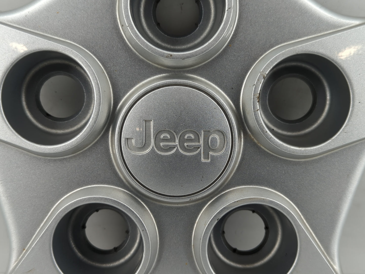 2017 Jeep Patriot Rim Wheel Center Cap - Oemusedautoparts1.com