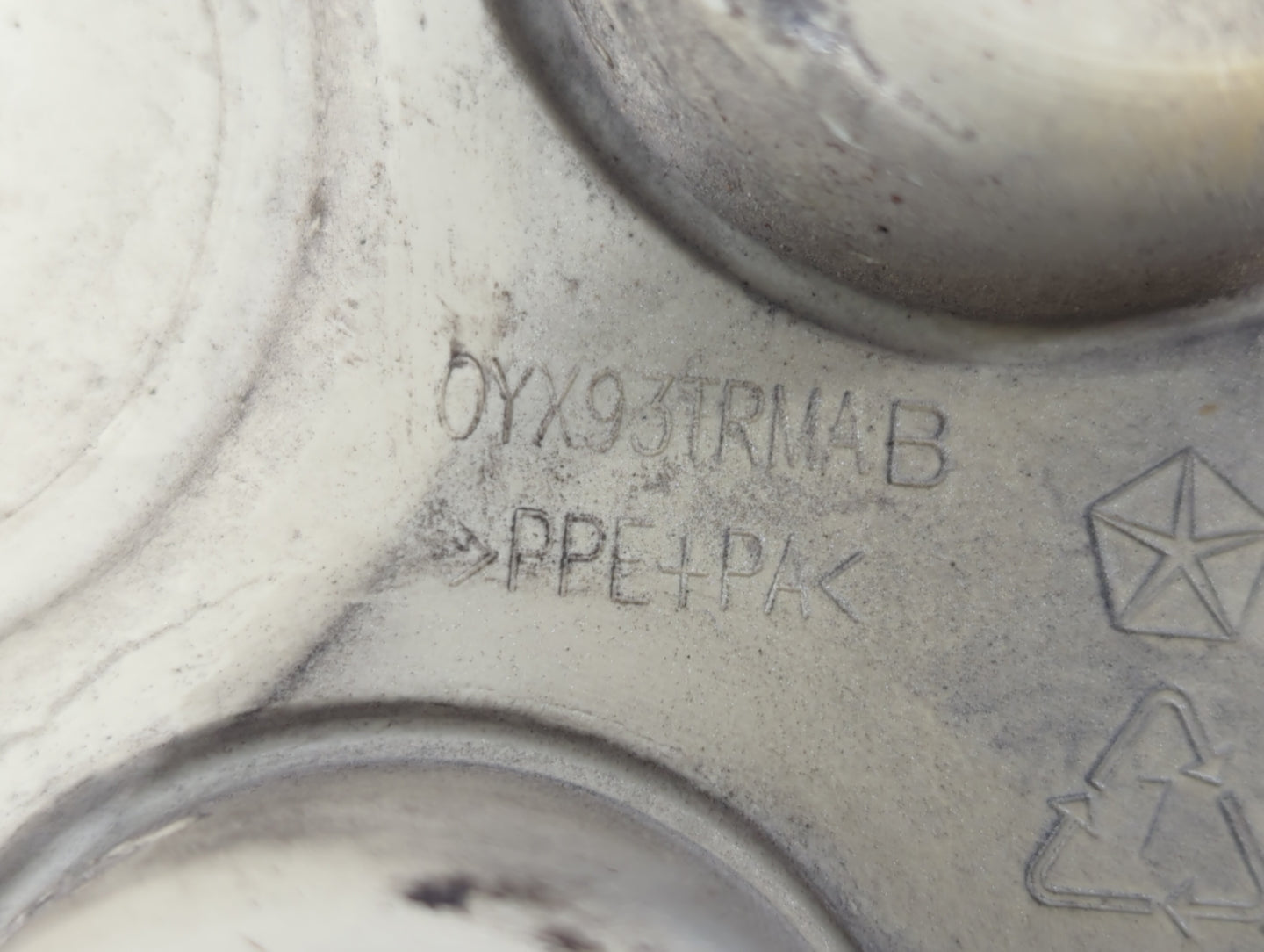 2017 Jeep Patriot Rim Wheel Center Cap 448136 - Oemusedautoparts1.com