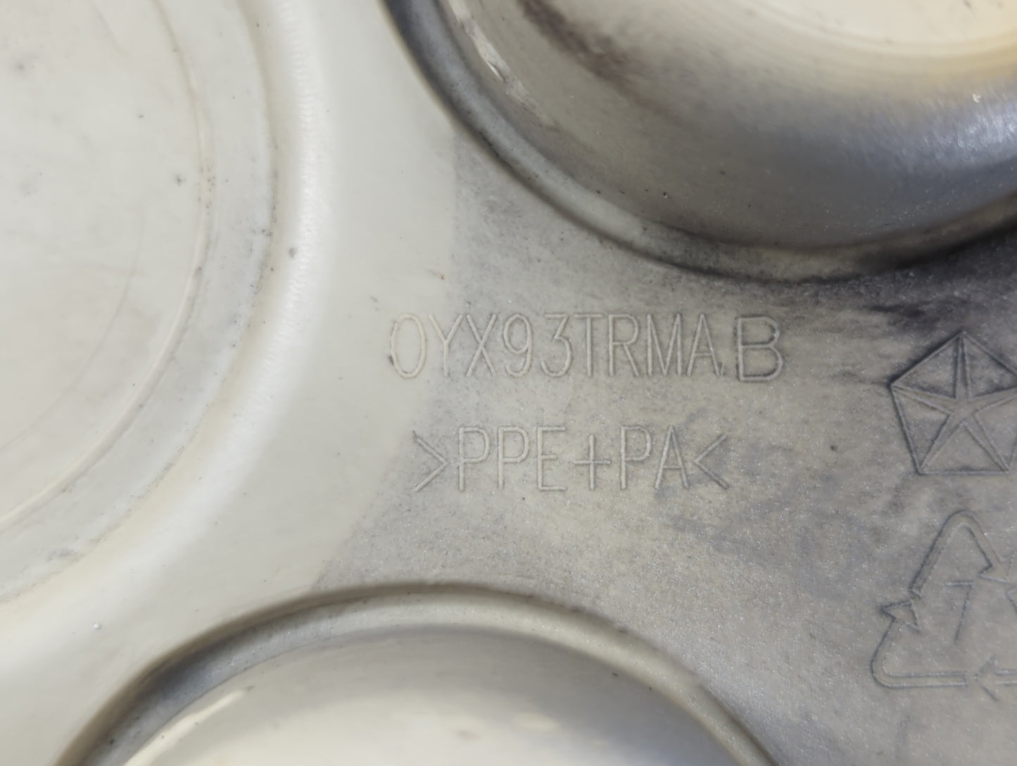 2017 Jeep Patriot Rim Wheel Center Cap 448137 - Oemusedautoparts1.com