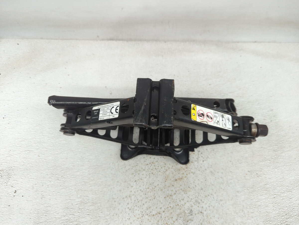 Jeep Patriot Spare Scissor Car Jack 928455 - Oemusedautoparts1.com