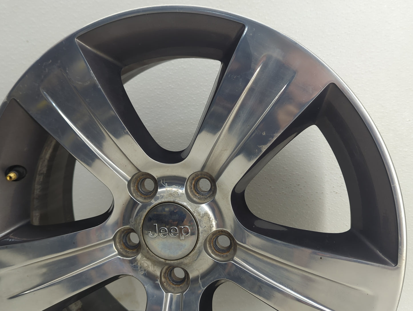 2017-2017 Jeep Patriot Oem Wheel Rim - Oemusedautoparts1.com