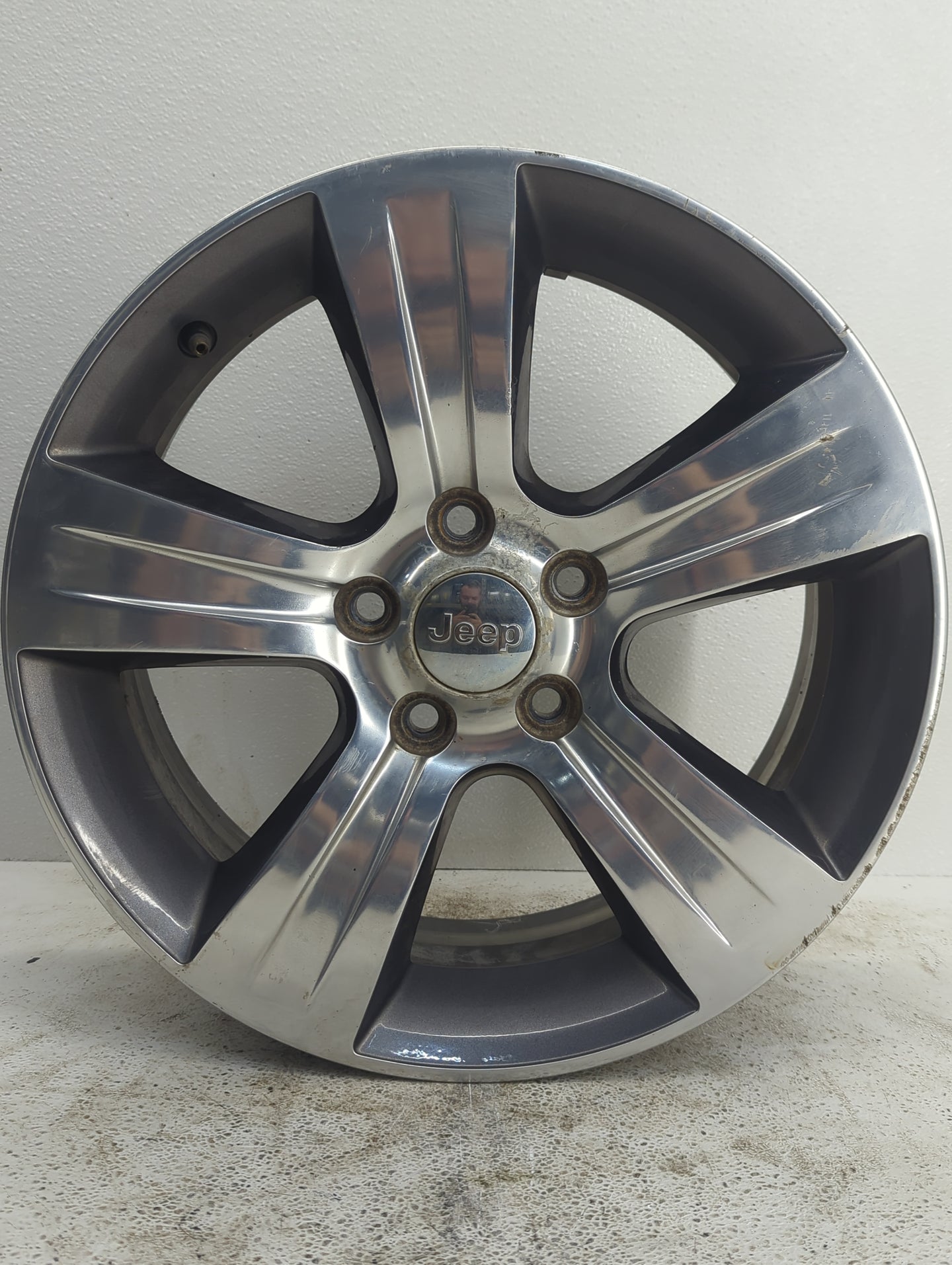 2017-2017 Jeep Patriot Oem Wheel Rim - Oemusedautoparts1.com