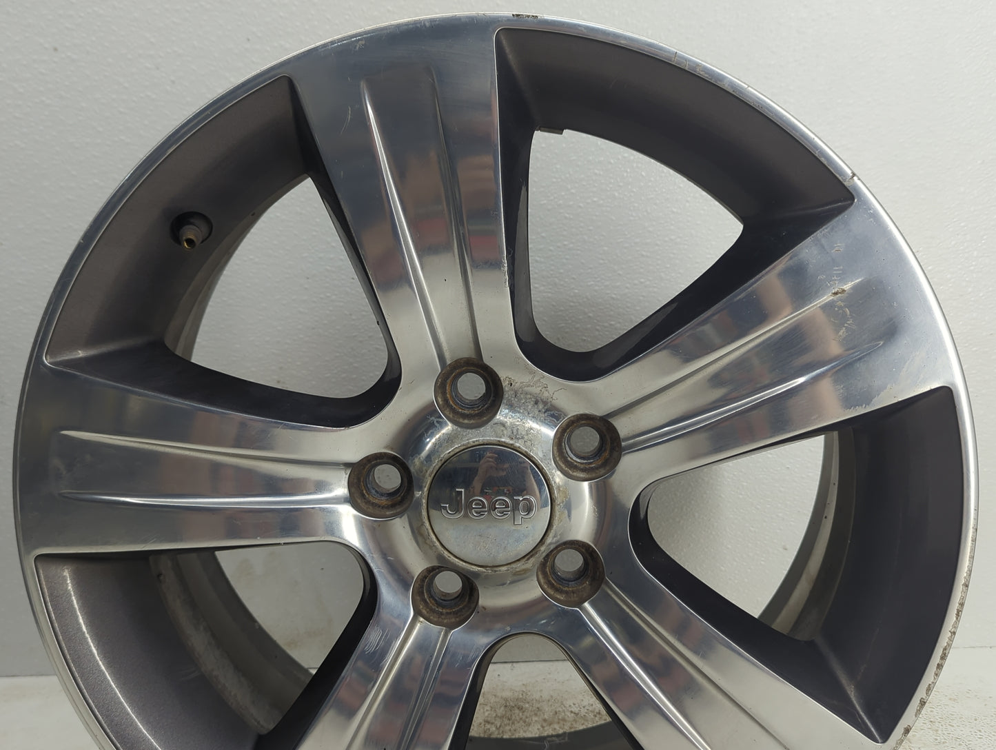 2017-2017 Jeep Patriot Oem Wheel Rim - Oemusedautoparts1.com