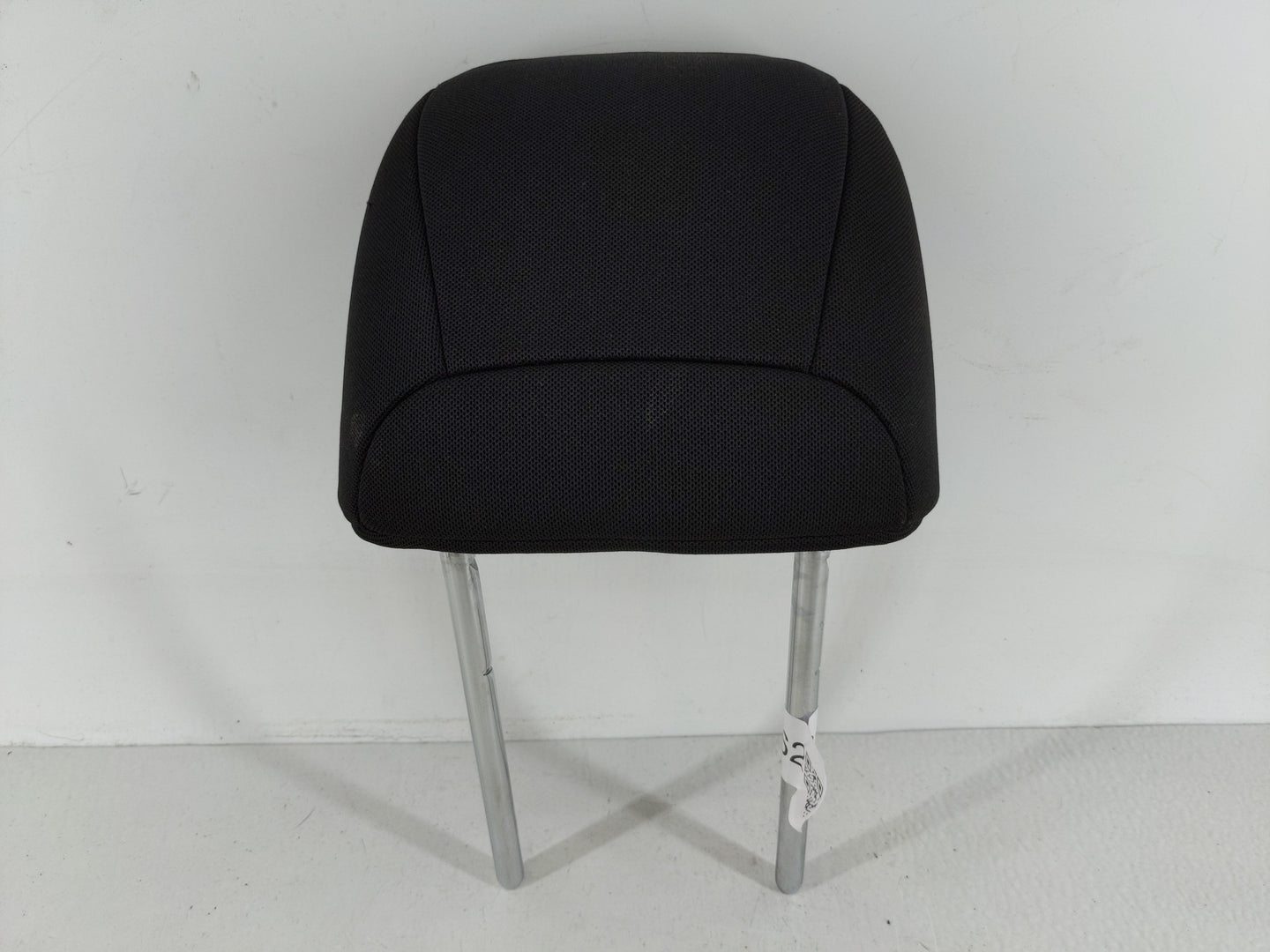 2015-2018 Jeep Renegade Headrest Head Rest Rear Seat Fits Fits 2015 2016 2017 2018 OEM Used Auto Parts - Oemusedautoparts1.c