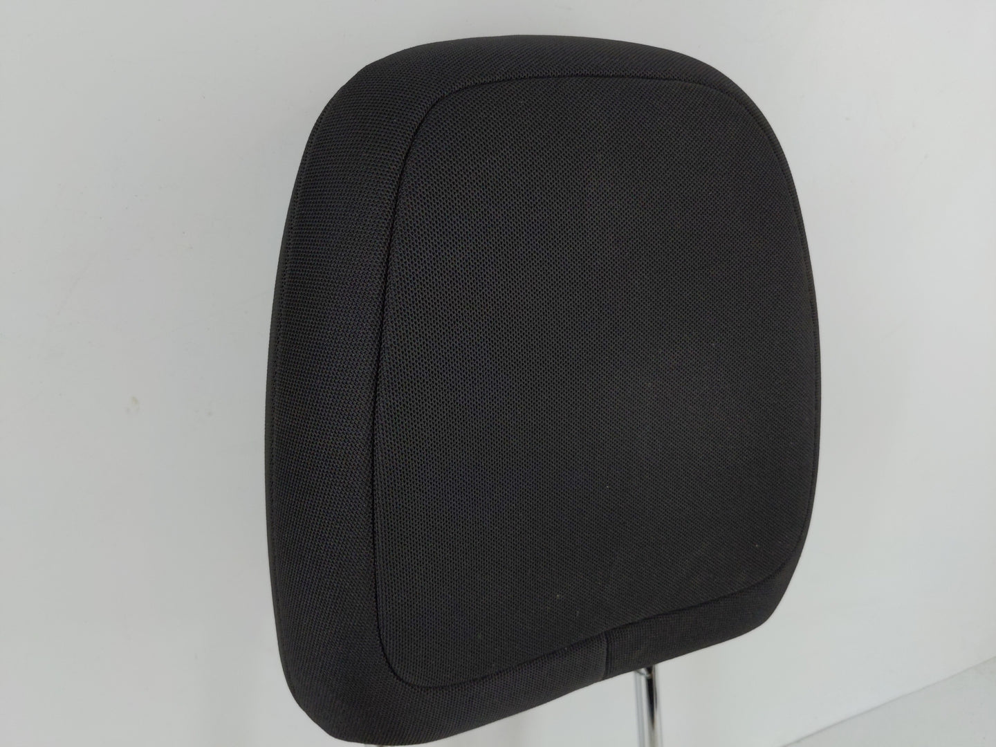 2015-2018 Jeep Renegade Headrest Head Rest Front Driver Passenger Seat - Oemusedautoparts1.com