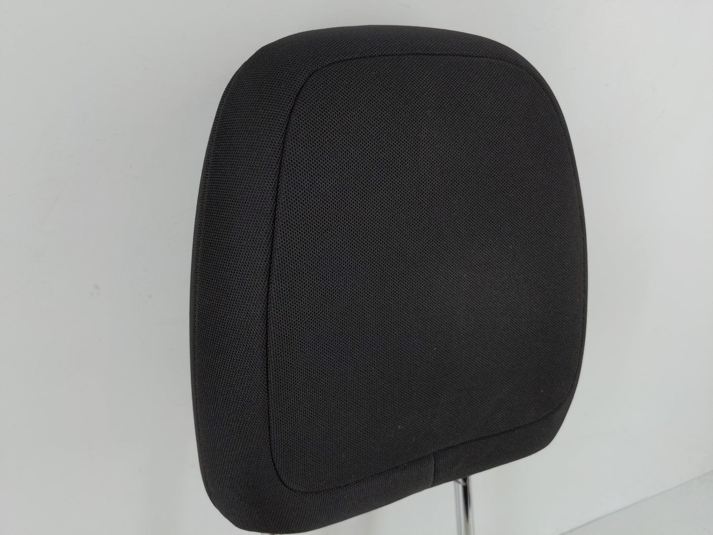 2015-2018 Jeep Renegade Headrest Head Rest Front Driver Passenger Seat - Oemusedautoparts1.com
