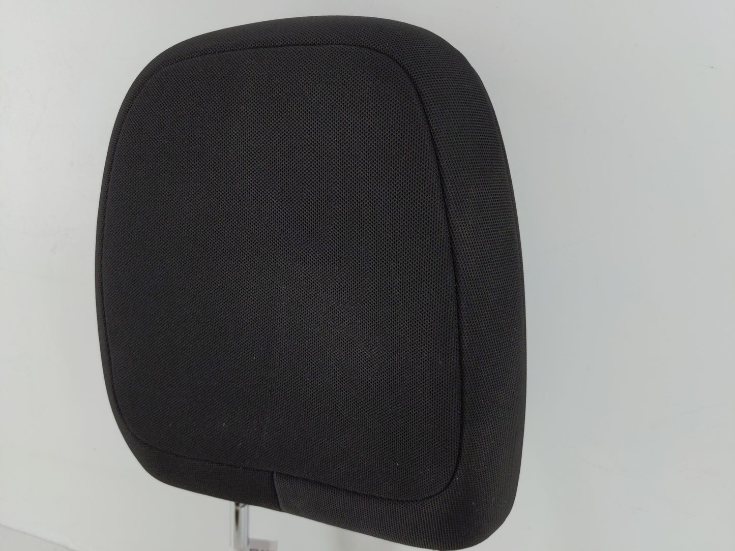 2015-2018 Jeep Renegade Headrest Head Rest Front Driver Passenger Seat - Oemusedautoparts1.com
