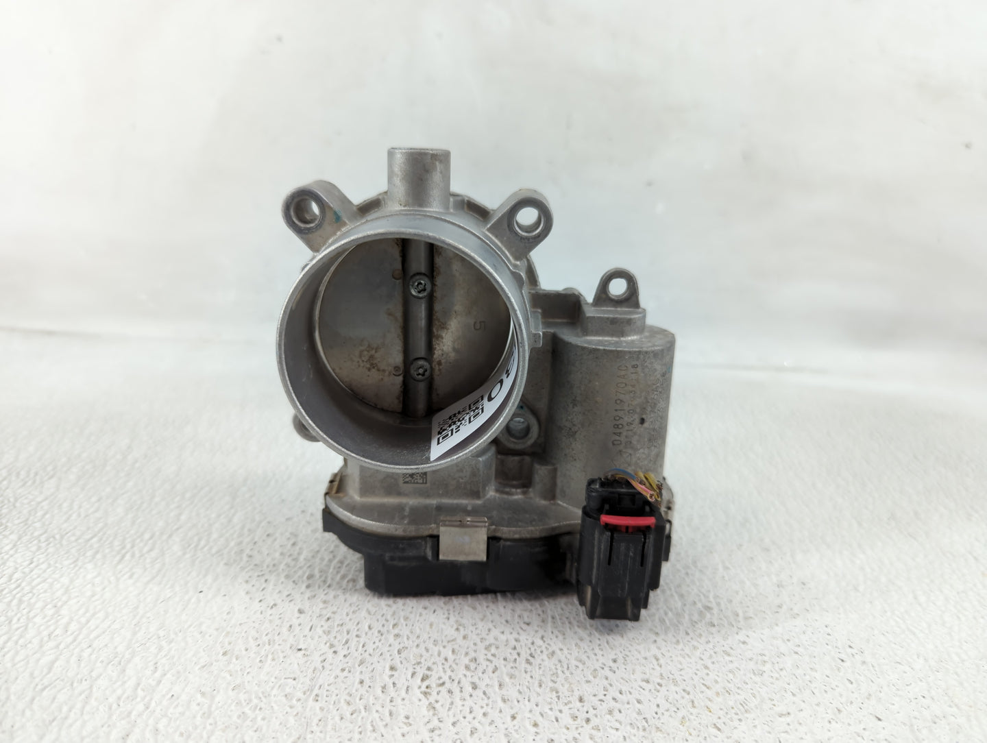 2015-2021 Jeep Renegade Throttle Body P/N:04891970AC Fits Fits 2014 2015 2016 2017 2018 2019 2020 2021 2022 OEM Used Auto Pa