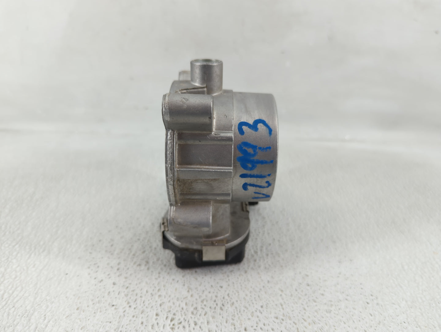 2015-2021 Jeep Renegade Throttle Body P/N:04891970AC Fits Fits 2014 2015 2016 2017 2018 2019 2020 2021 2022 OEM Used Auto Pa