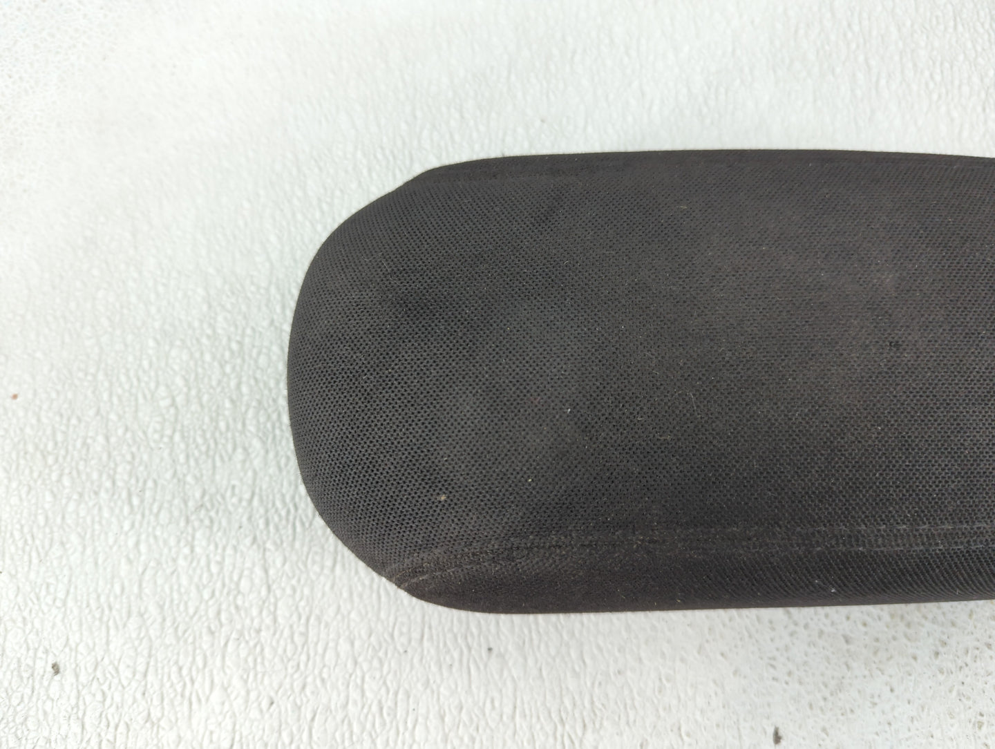 2015-2017 Jeep Renegade Center Console Armrest Cover Lid Fits Fits 2015 2016 2017 OEM Used Auto Parts - Oemusedautoparts1.co