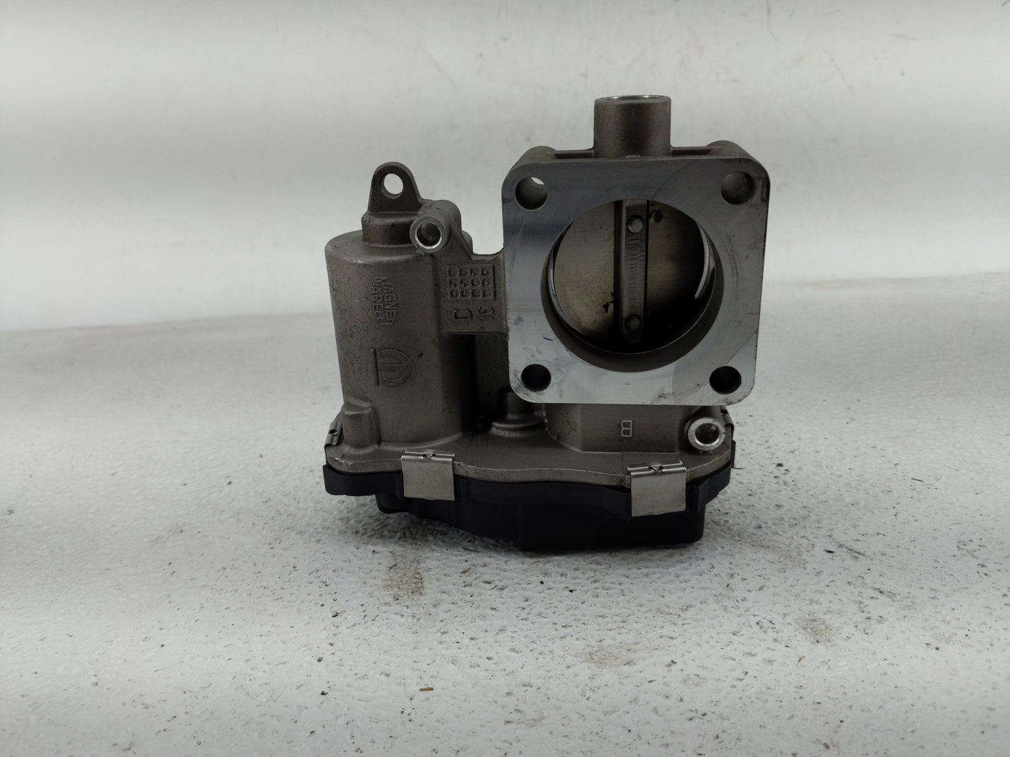 2015-2018 Jeep Renegade Throttle Body Fits Fits 2015 2016 2017 2018 OEM Used Auto Parts - Oemusedautoparts1.com
