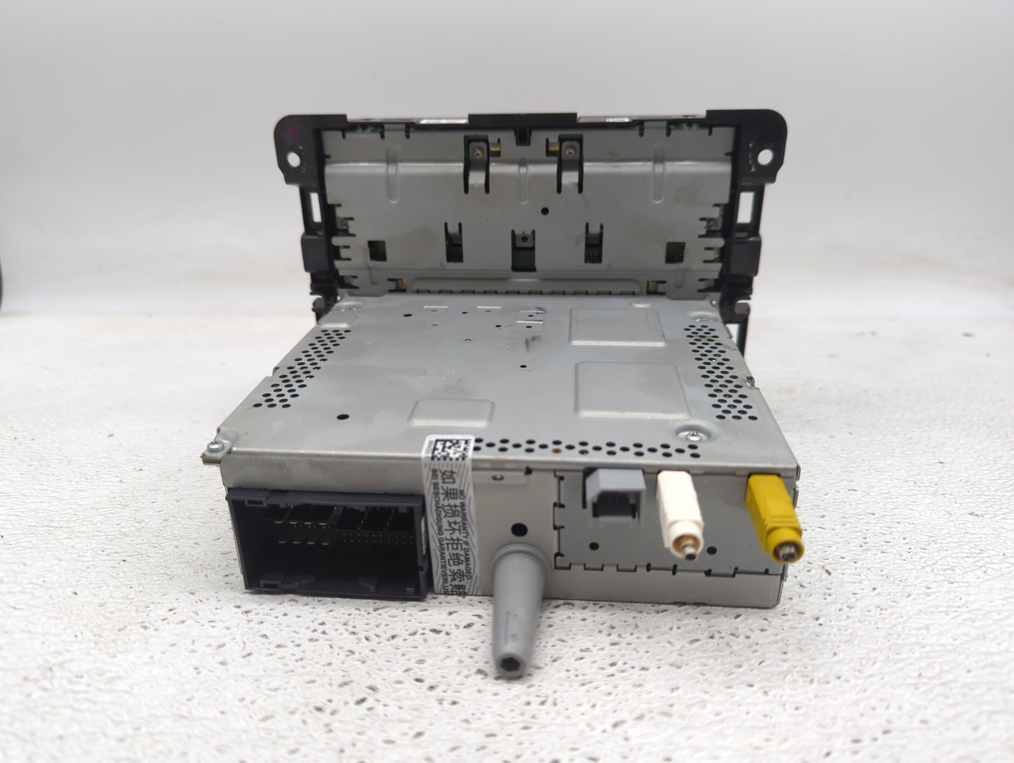 2015-2017 Jeep Renegade Radio AM FM Cd Player Receiver Replacement P/N:07356725020 Fits Fits 2015 2016 2017 OEM Used Auto Pa