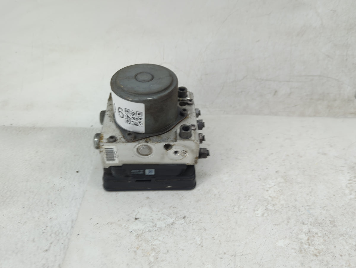 2015-2017 Jeep Renegade Anti-Lock Brake ABS Pump Module Actuator OEM P/N:52079885 Fits Fits 2015 2016 2017 OEM Used Auto Par