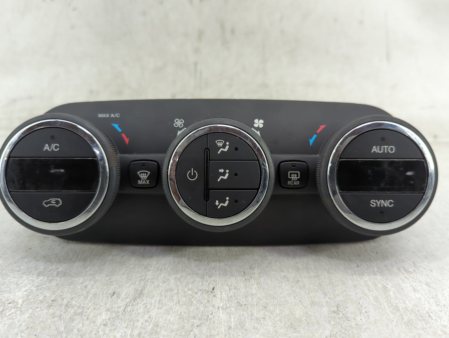 2015-2017 Jeep Renegade Climate Control Module Temperature AC/Heater Replacement P/N:8387422 Fits Fits 2015 2016 2017 OEM Us