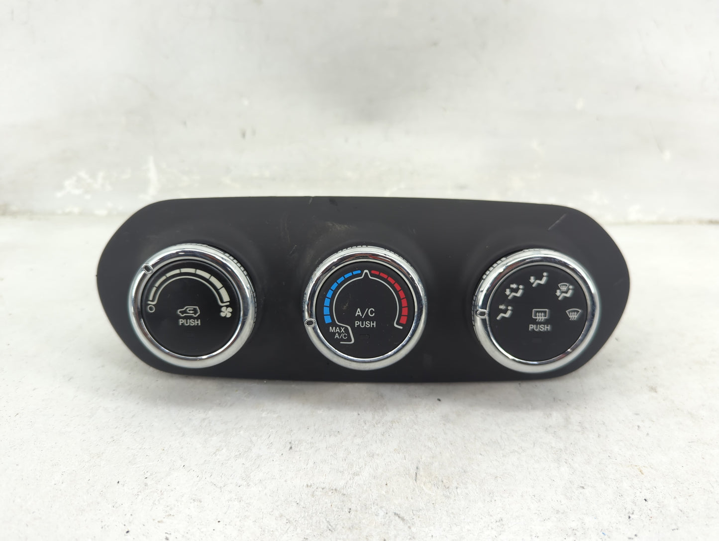 2015-2016 Jeep Renegade Climate Control Module Temperature AC/Heater Replacement P/N:07356577920 838744Z Fits Fits 2015 2016