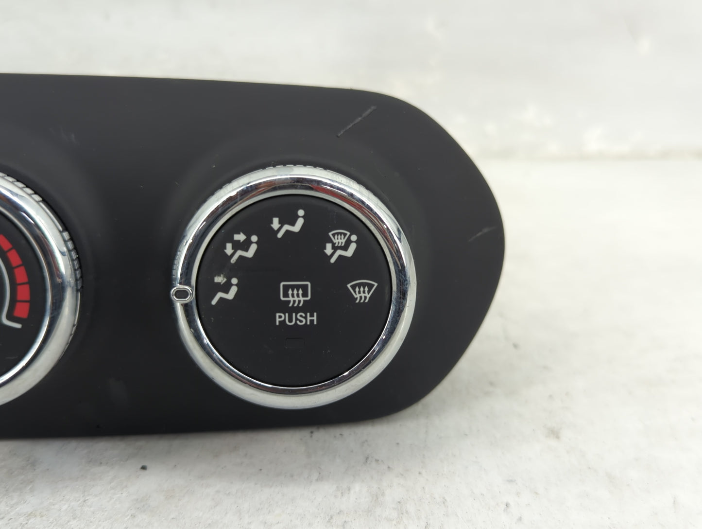 2015-2016 Jeep Renegade Climate Control Module Temperature AC/Heater Replacement P/N:07356577920 838744Z Fits Fits 2015 2016