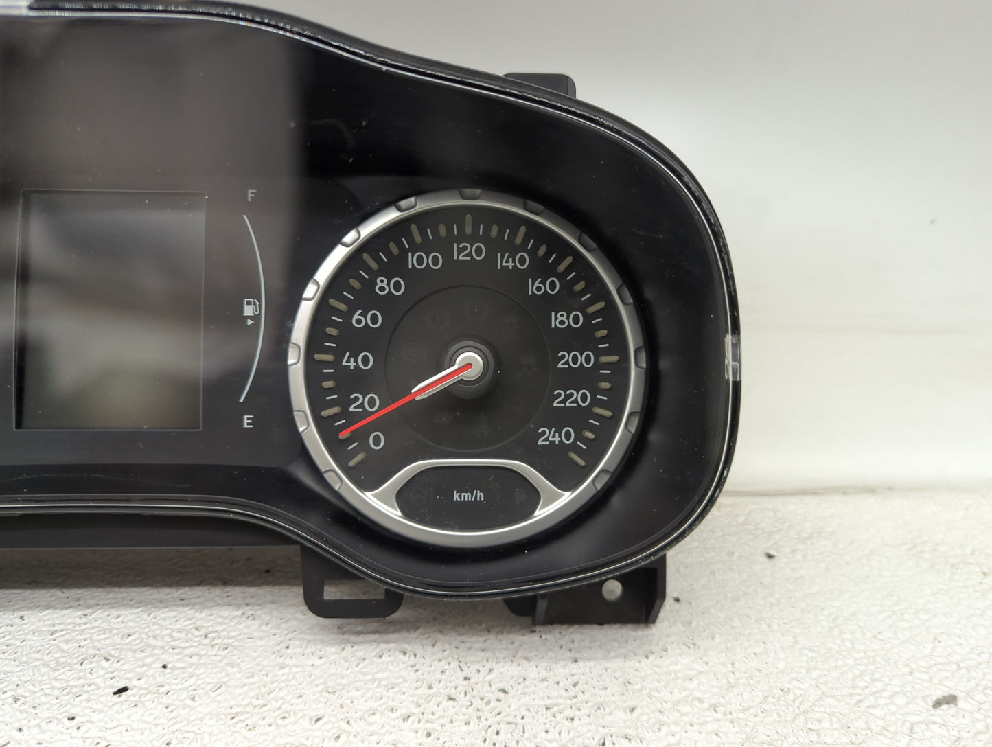 2015-2017 Jeep Renegade Instrument Cluster Speedometer Gauges P/N:735656927 Miles: Fits Fits 2015 2016 2017 OEM Used Auto Pa