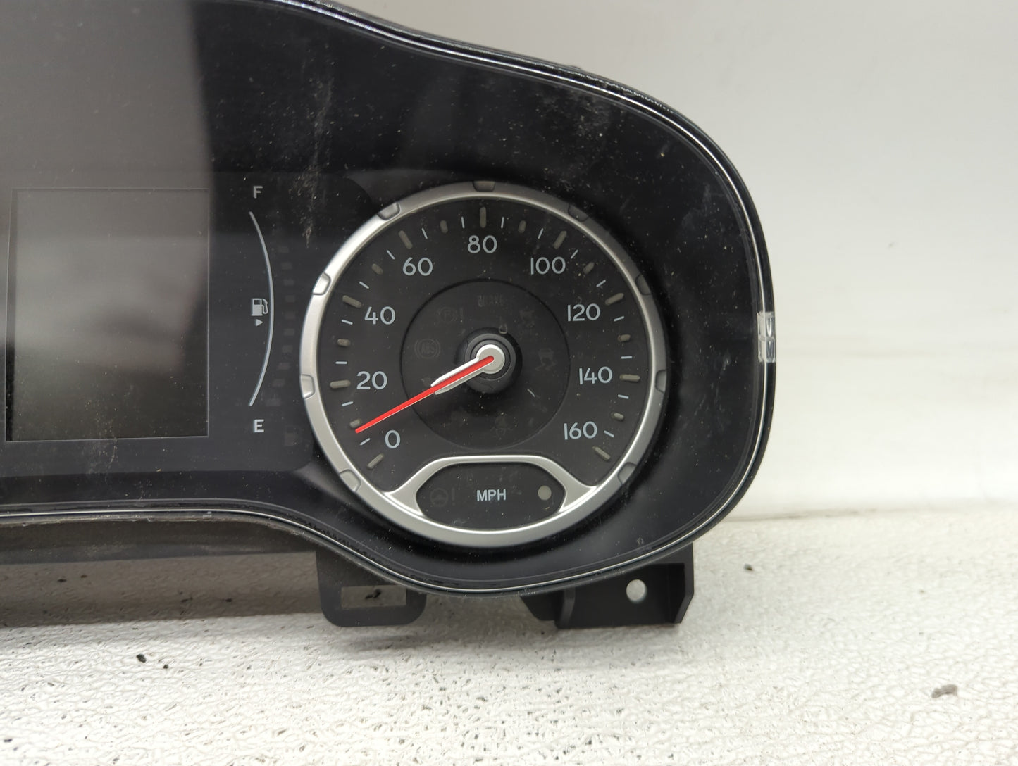 2015-2017 Jeep Renegade Instrument Cluster Speedometer Gauges Miles: Fits Fits 2015 2016 2017 OEM Used Auto Parts - Oemuseda