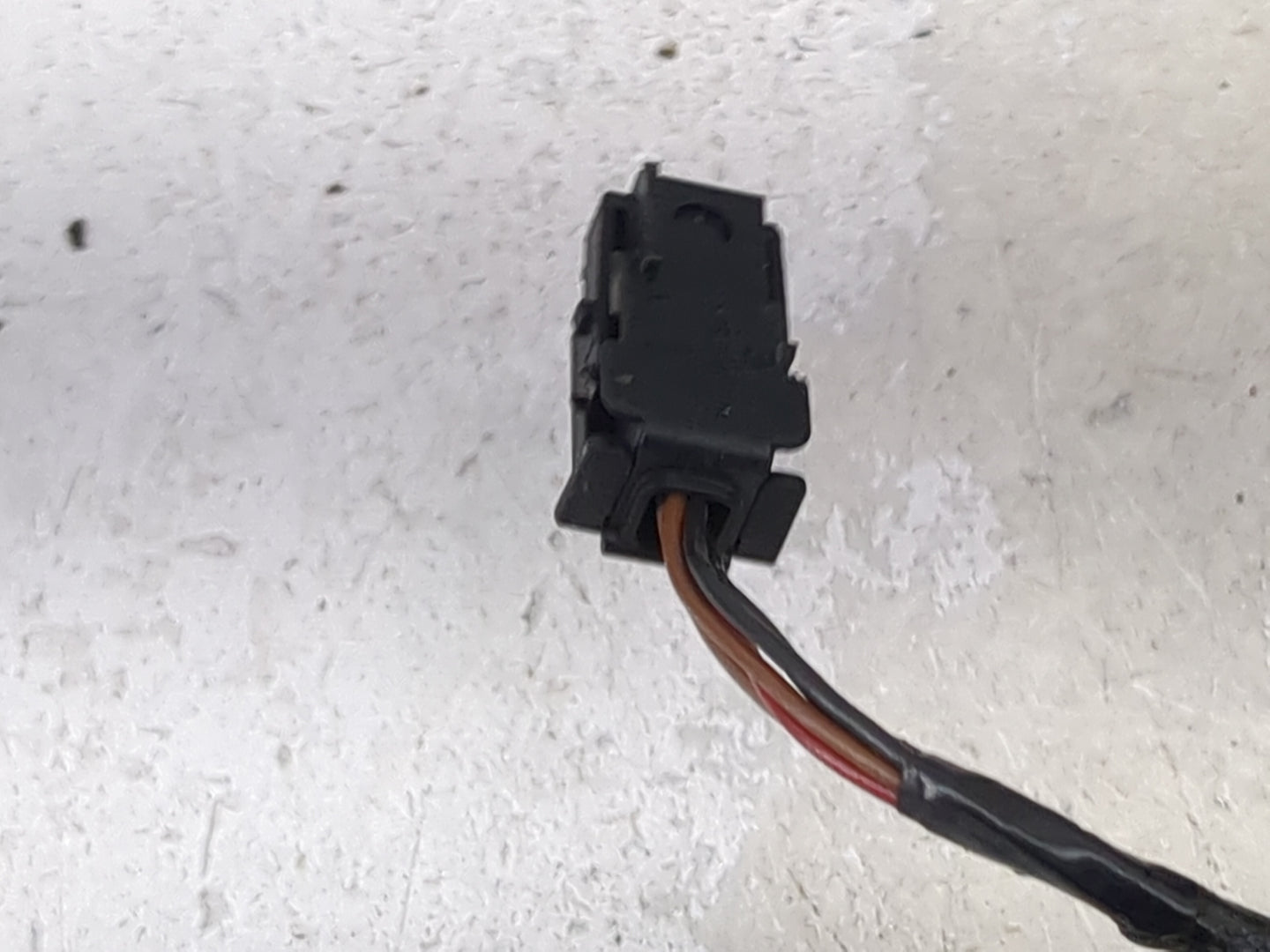 2015-2020 Jeep Renegade Driver Side View Mirror - Left Door Mirror OEM Used - Oemusedautoparts1.com