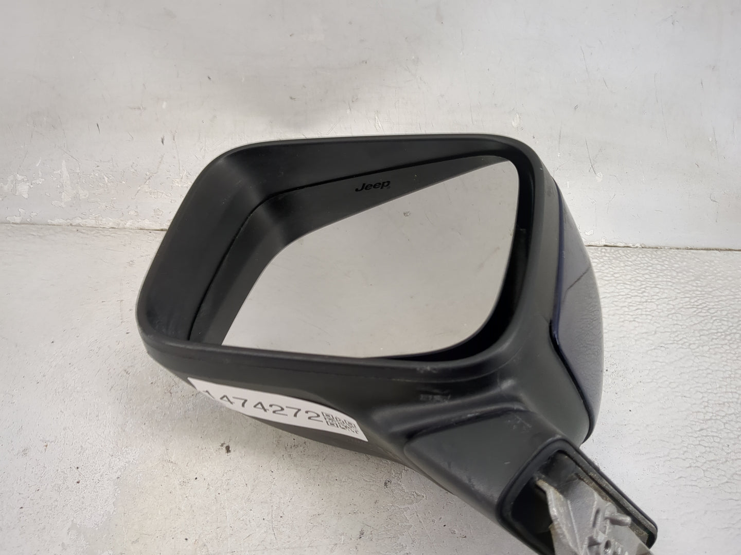 2015-2020 Jeep Renegade Driver Side View Mirror - Left Door Mirror OEM Used - Oemusedautoparts1.com