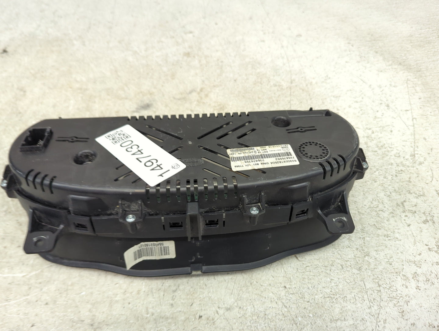 2017 Jeep Renegade Instrument Cluster Speedometer Gauges P/N:50800318250 735675552, 735674755 Miles: Fits OEM Used Auto Part