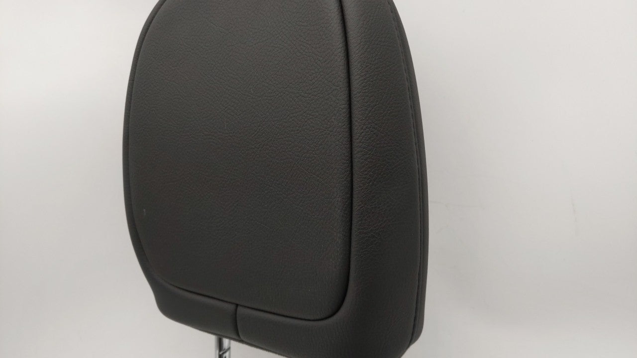 2015-2018 Jeep Renegade Headrest Head Rest Front Driver Passenger Seat - Oemusedautoparts1.com