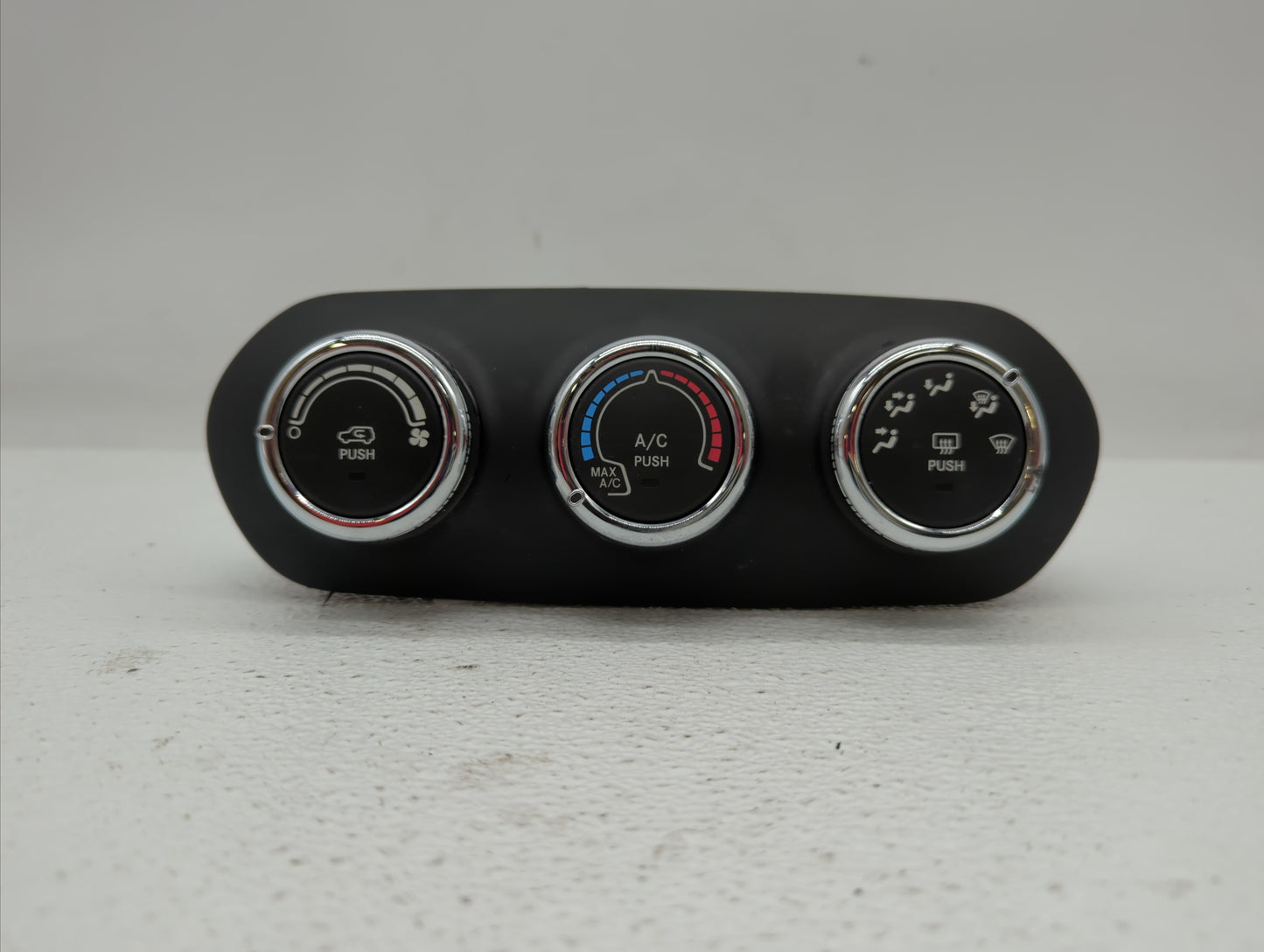 2017 Jeep Renegade Climate Control Module Temperature AC/Heater Replacement P/N:838744Z Fits OEM Used Auto Parts - Oemusedau