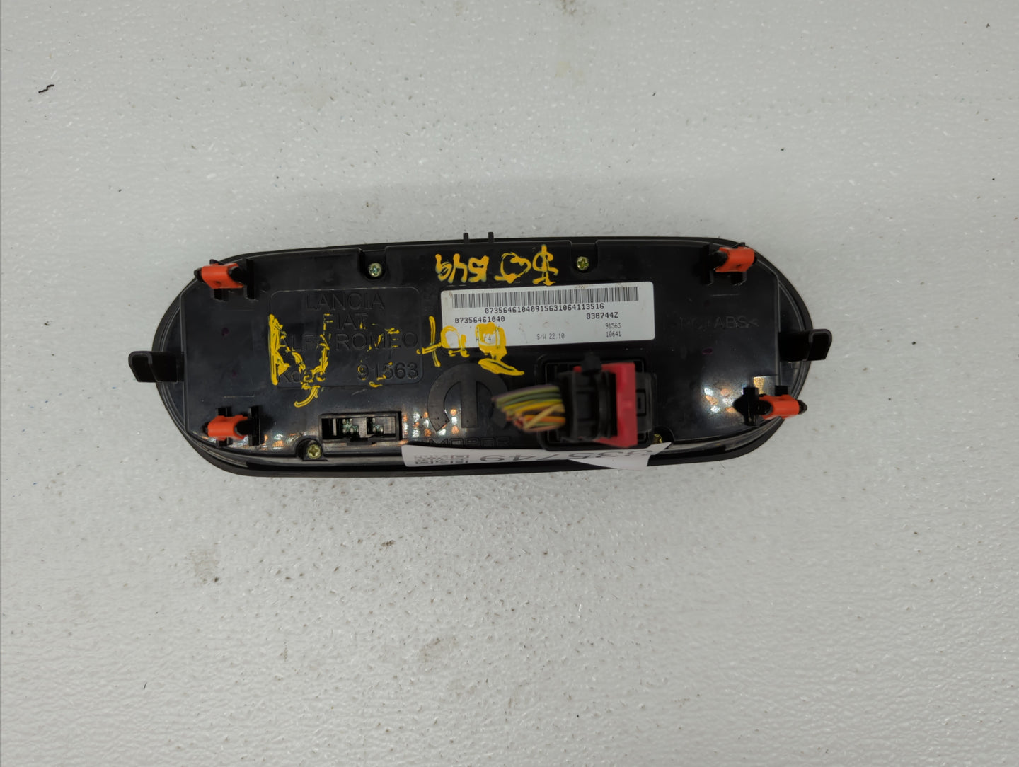 2017 Jeep Renegade Climate Control Module Temperature AC/Heater Replacement P/N:838744Z Fits OEM Used Auto Parts - Oemusedau