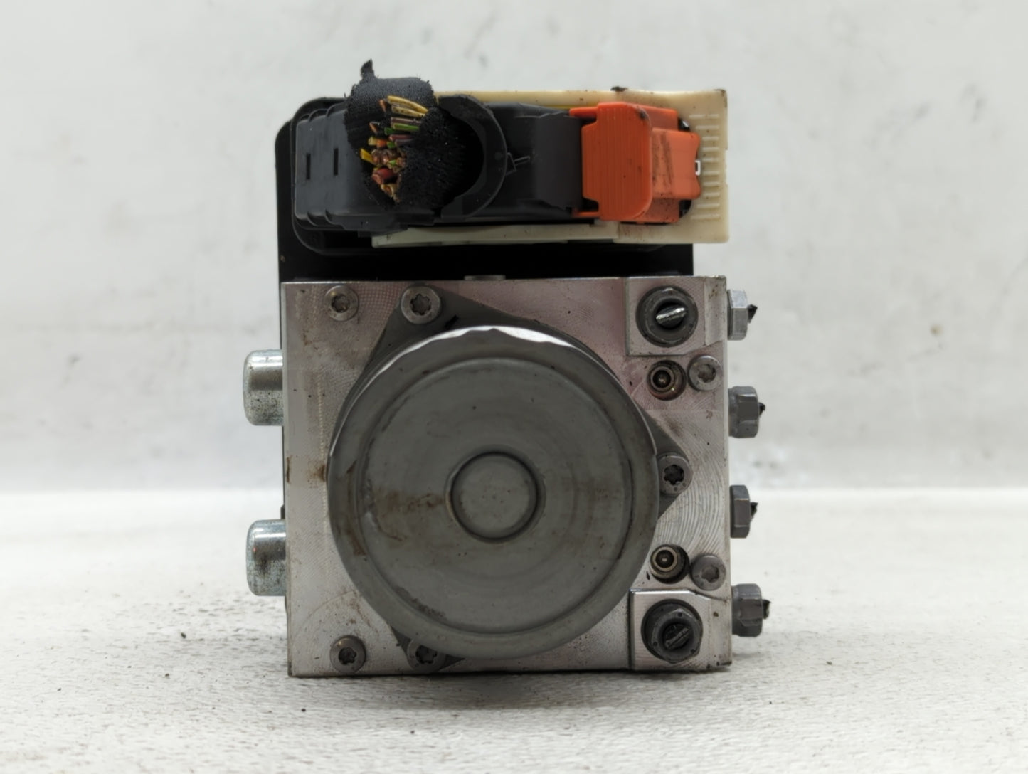 2015-2017 Jeep Renegade ABS Pump Control Module Replacement P/N:54087638A 52079885 Fits Fits 2015 2016 2017 OEM Used Auto Pa
