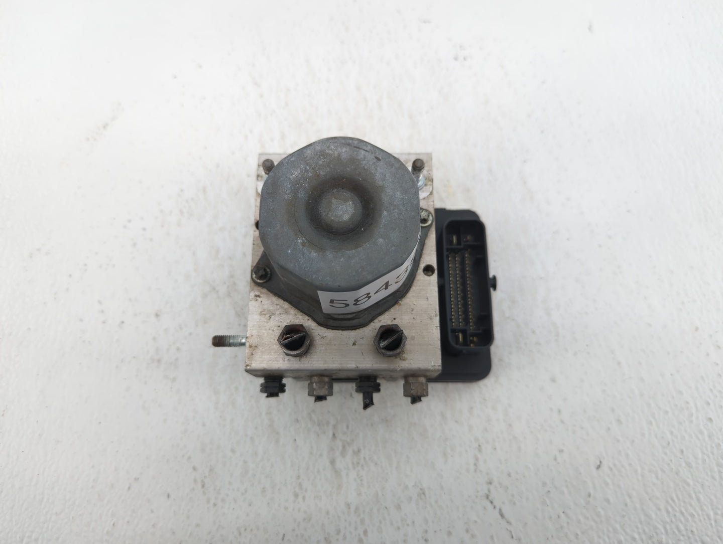 2015-2017 Jeep Renegade ABS Pump Control Module Replacement P/N:FK41-2C405-AC Fits Fits 2015 2016 2017 OEM Used Auto Parts -
