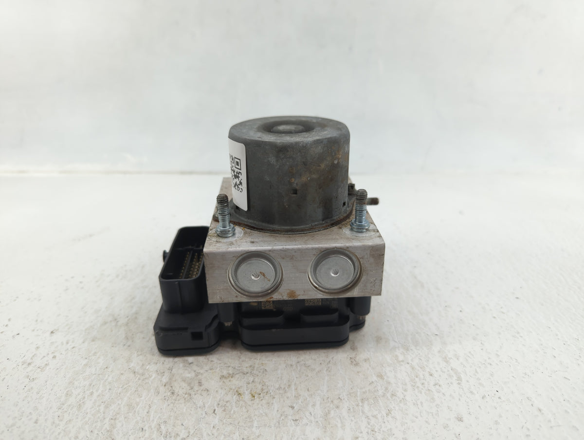2015-2017 Jeep Renegade Anti-Lock Brake ABS Pump Module Actuator OEM P/N:FK41-2C405-AC Fits Fits 2015 2016 2017 OEM Used Aut