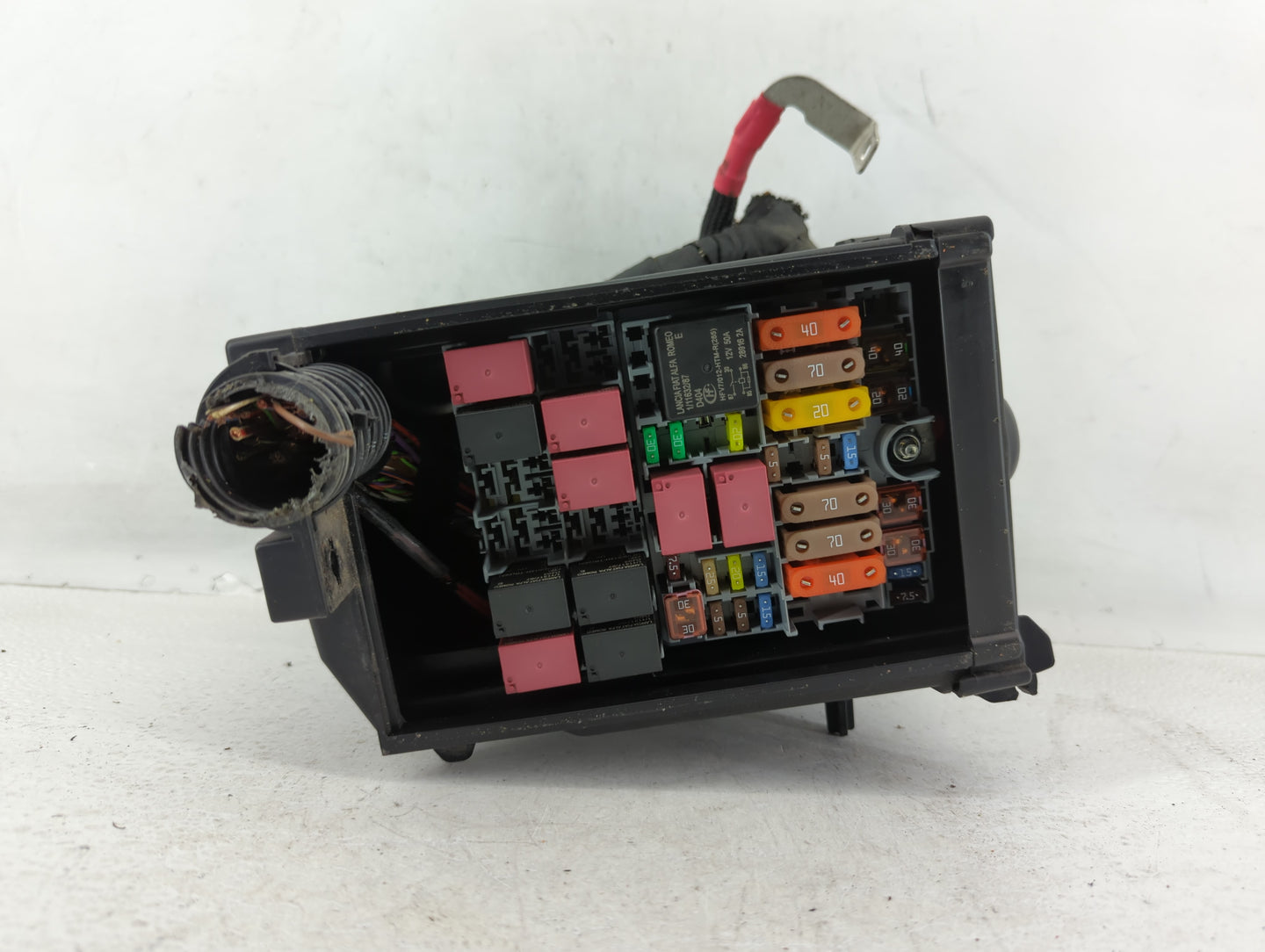2015-2021 Jeep Renegade Fusebox Fuse Box Panel Relay Module P/N:52027004 Fits Fits 2015 2016 2017 2018 2019 2020 2021 OEM Us