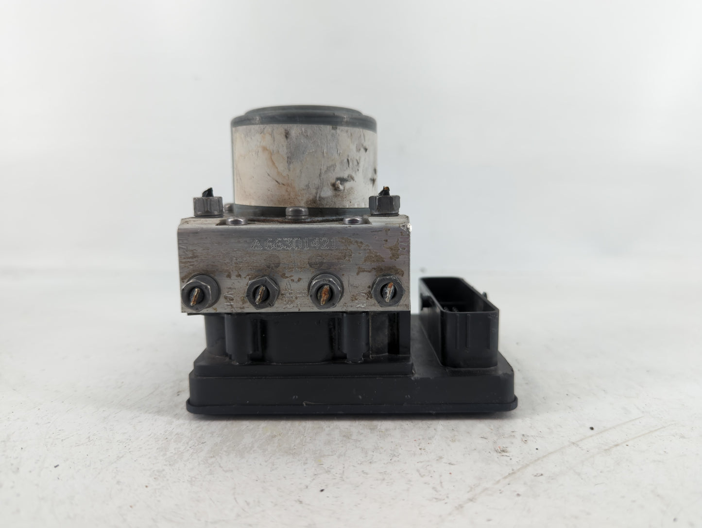 2015-2017 Jeep Renegade ABS Pump Control Module Replacement P/N:52062978 Fits Fits 2015 2016 2017 OEM Used Auto Parts - Oemu