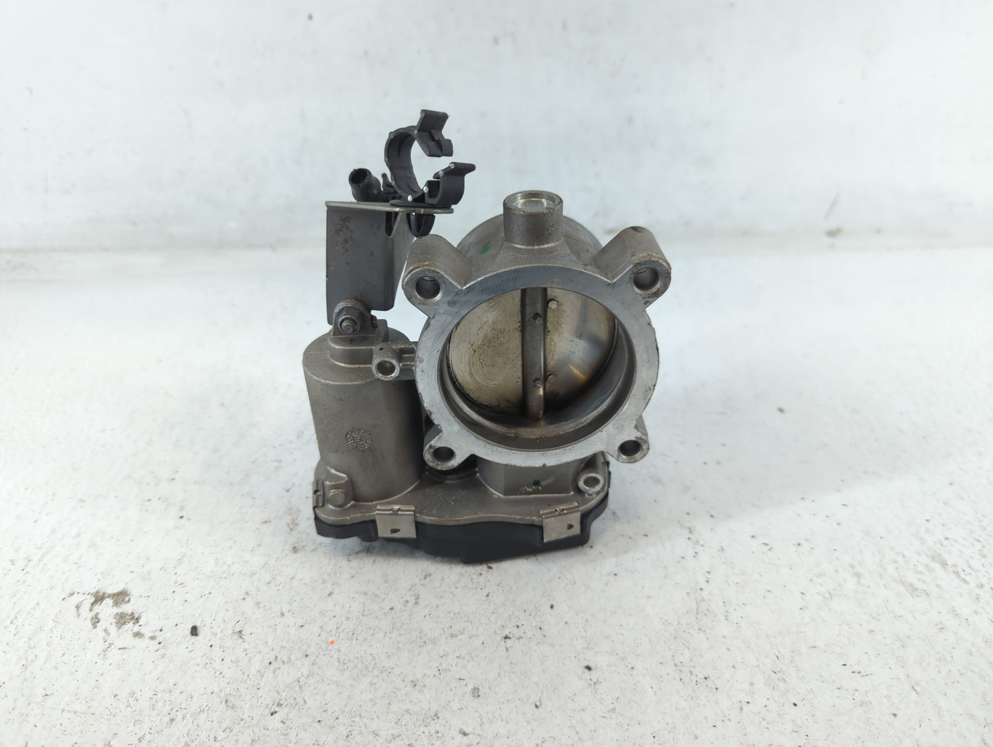 2015-2021 Jeep Renegade Throttle Body P/N:04891970AB Fits Fits 2014 2015 2016 2017 2018 2019 2020 2021 2022 OEM Used Auto Pa