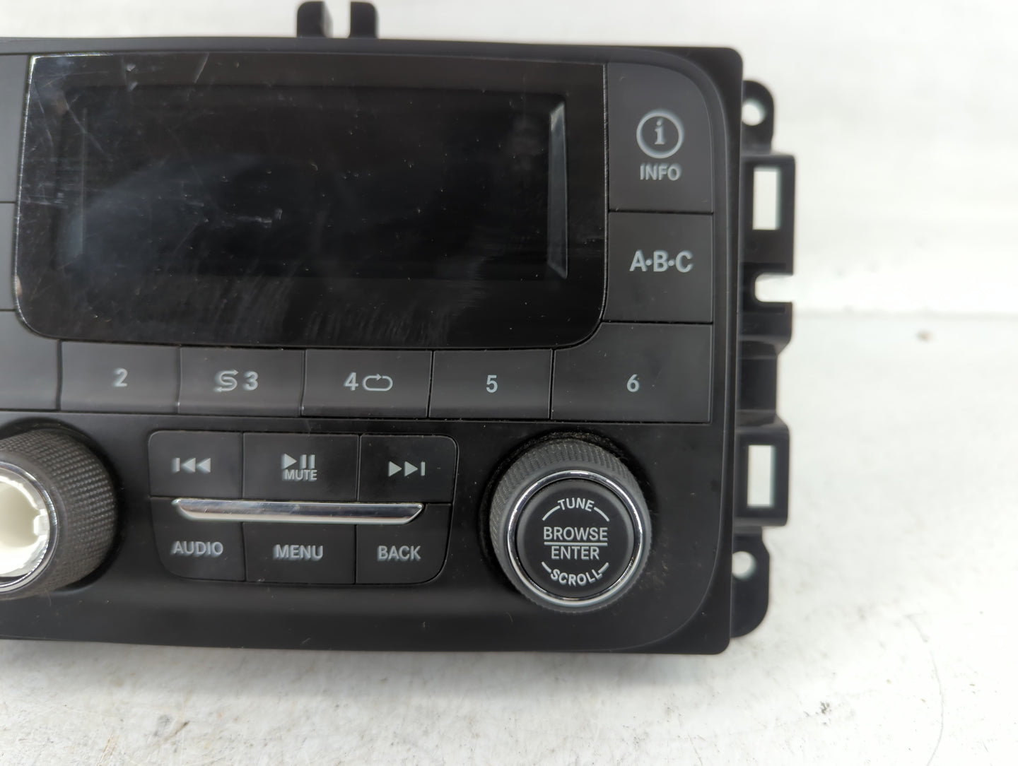 2017 Jeep Renegade Radio AM FM Cd Player Receiver Replacement P/N:07356725020 30540 Fits OEM Used Auto Parts - Oemusedautopa