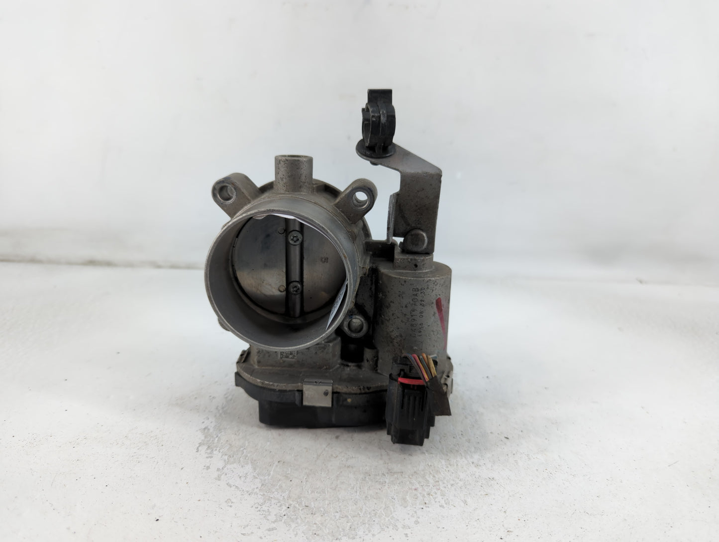 2015-2021 Jeep Renegade Throttle Body P/N:04891970AB Fits Fits 2014 2015 2016 2017 2018 2019 2020 2021 2022 OEM Used Auto Pa