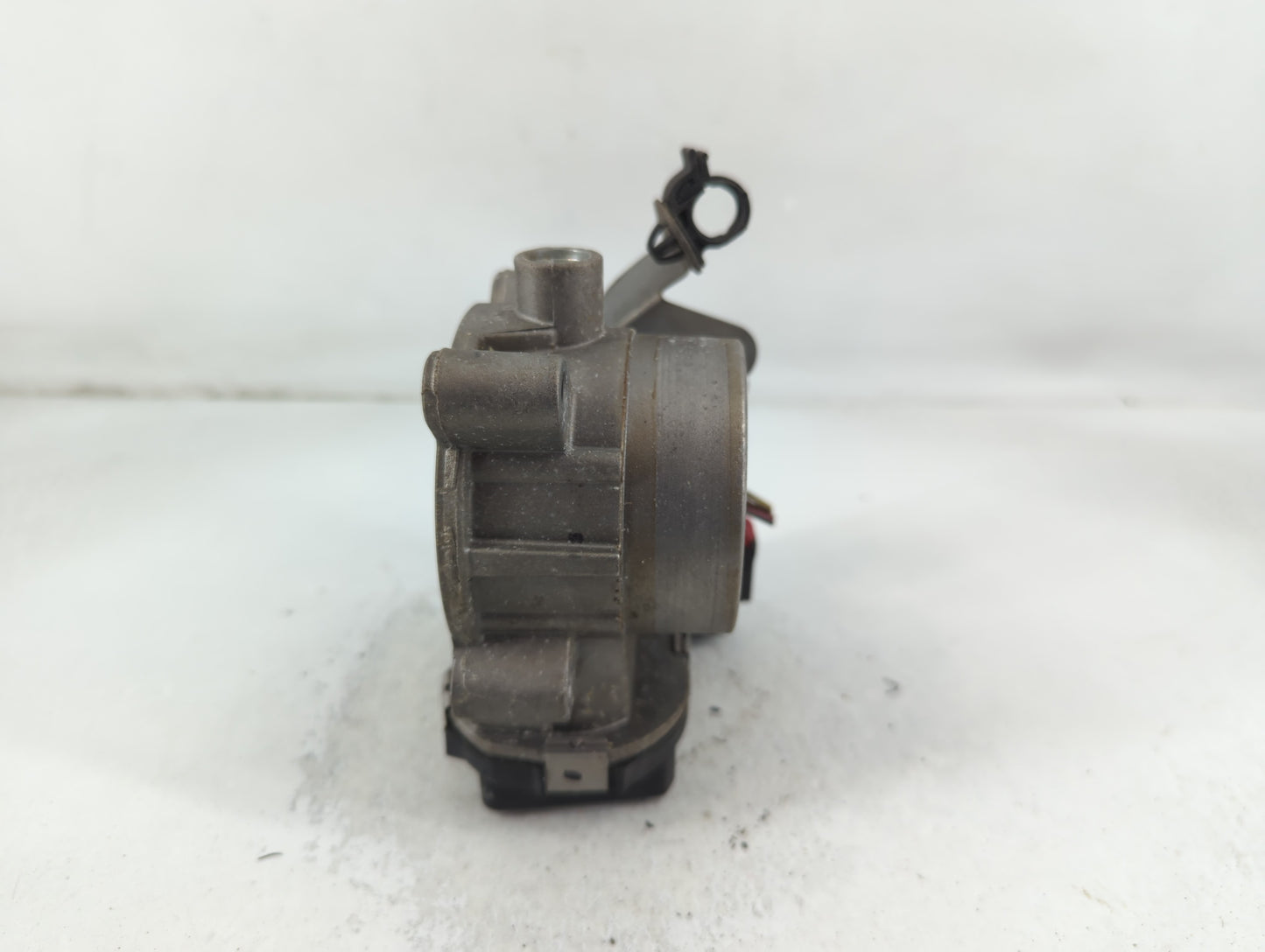 2015-2021 Jeep Renegade Throttle Body P/N:048919700B Fits Fits 2014 2015 2016 2017 2018 2019 2020 2021 2022 OEM Used Auto Pa