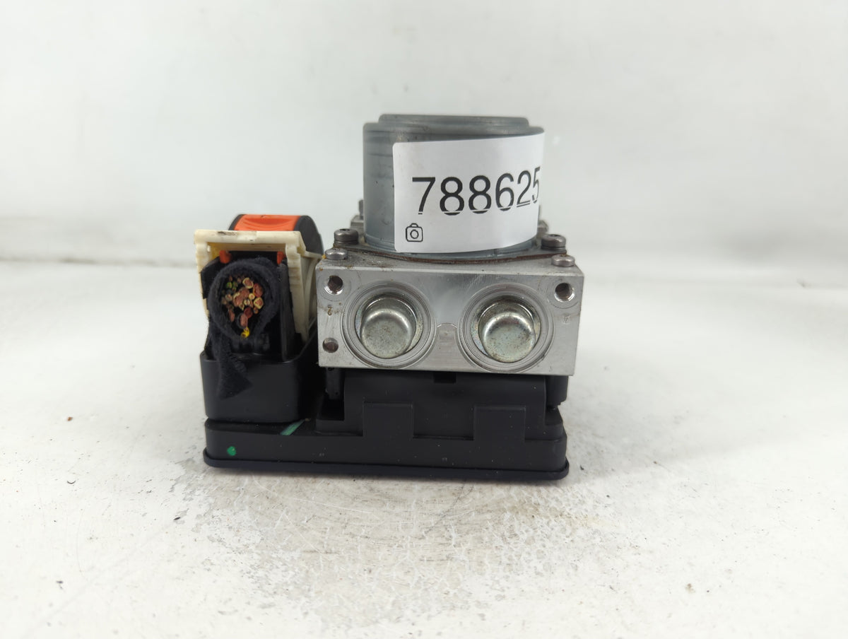 2015-2017 Jeep Renegade Anti-Lock Brake ABS Pump Module Actuator OEM P/N:52062978 Fits Fits 2015 2016 2017 OEM Used Auto Par