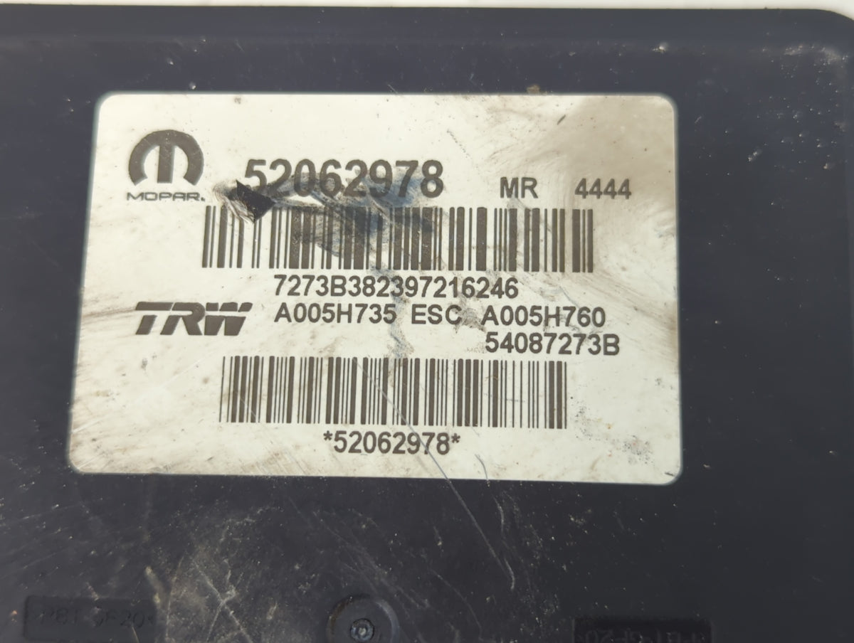 2015-2017 Jeep Renegade Anti-Lock Brake ABS Pump Module Actuator OEM P/N:52062978 Fits Fits 2015 2016 2017 OEM Used Auto Par