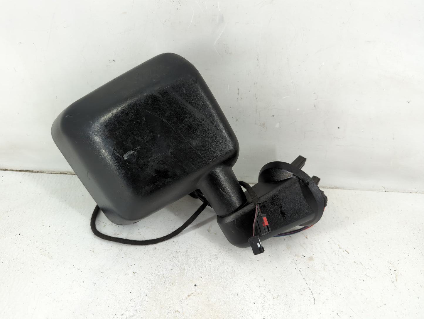 2015-2018 Jeep Wrangler Passenger Side View Mirror - Right Door Mirror OEM Used - Oemusedautoparts1.com