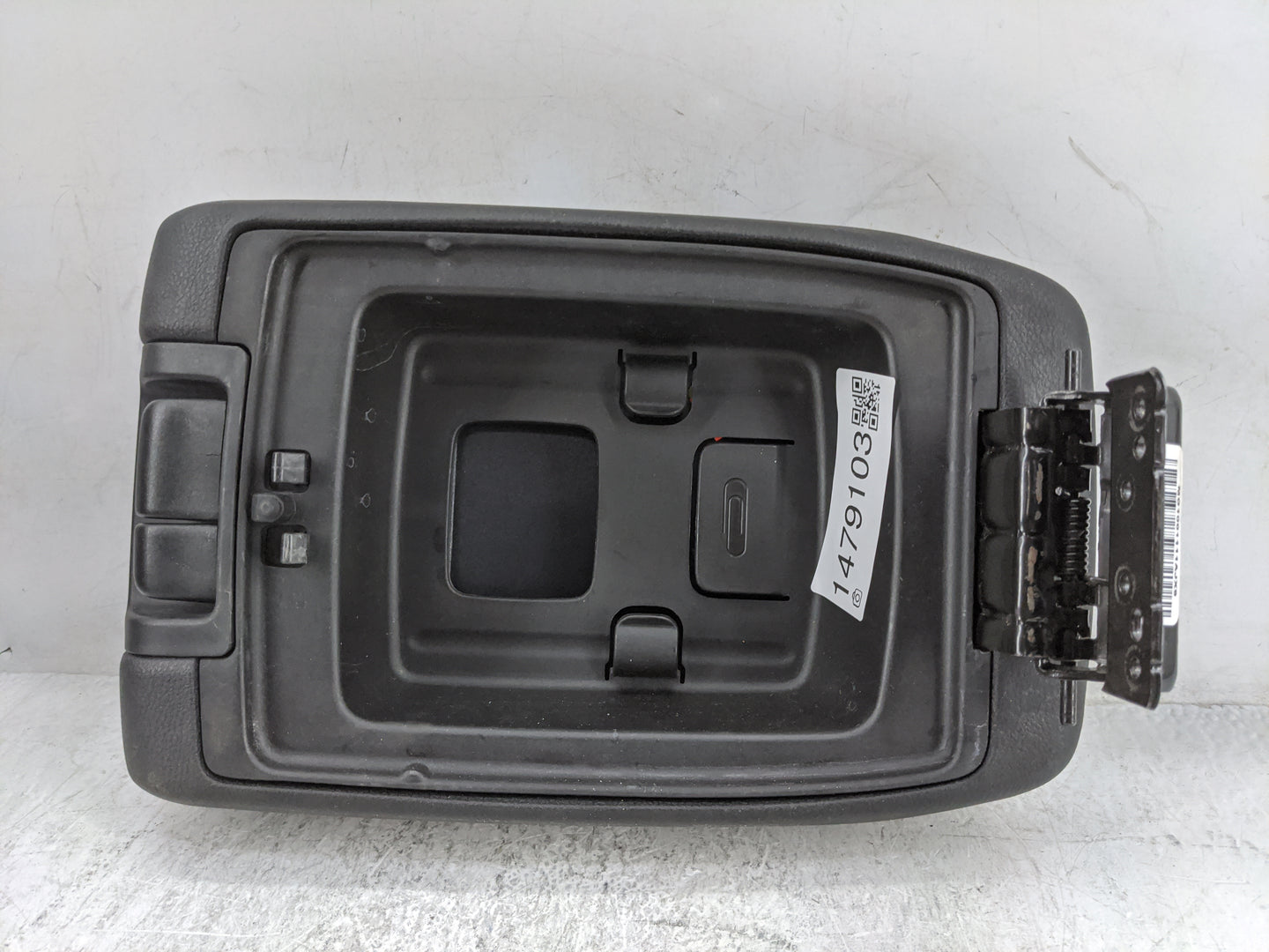 2011-2018 Jeep Wrangler Center Console Armrest Cover Lid P/N:M010011114JX9 Fits Fits 2011 2012 2013 2014 2015 2016 2017 2018